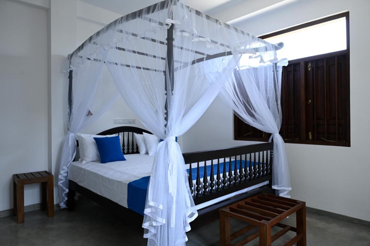 Beach Inns Holiday Resort - Celeste Matara Bagian luar foto